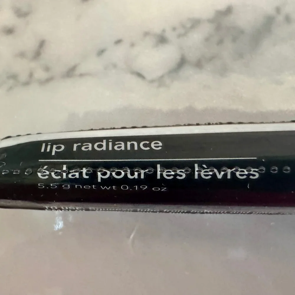 Avon Lip Radiance Naturally Nude Shimmer Lip Gloss 0.19 oz New Sealed